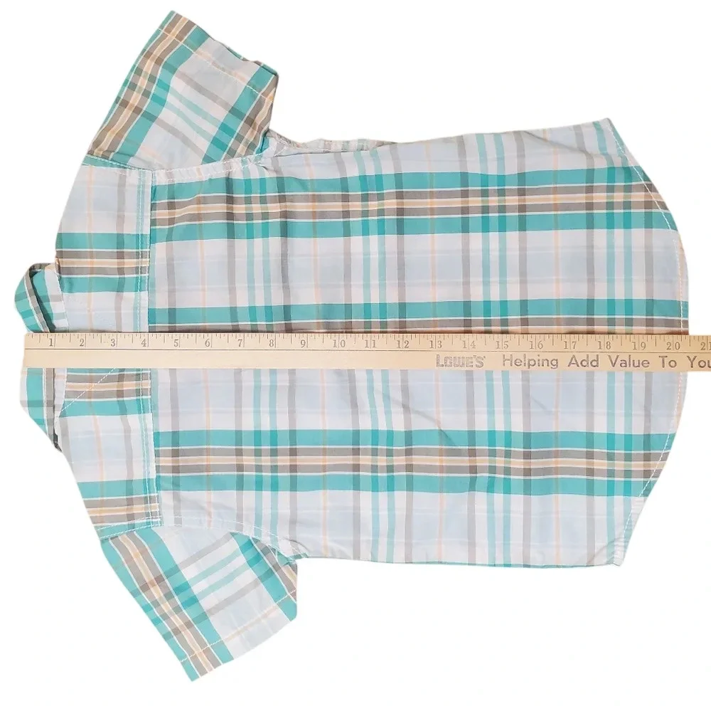 2 Boy's Size 5 Button Down Shirts. Tommy Hilfiger & Hurley. Short Sleeve - Picture 11 of 11